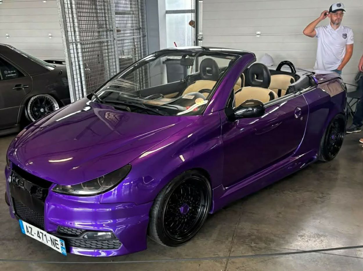 206 CC California de mathieu dans un garage avec le propriétaire