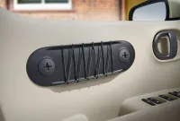 StringgarnishFrontdoortrimwid1024bfcoff-copie