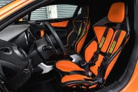 Alpine-A110-R-Ultime-Orange-solaire-Mat-sur-la-circuit-du-Mans10-copie