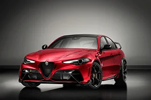 New Alfa Romeo Giulia GTA cov