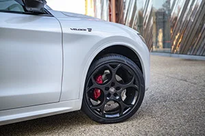 Stelvio Veloce Ti 2021 4
