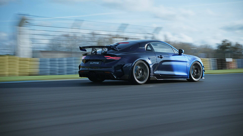 Extrême et exclusive lA110 R Ultime démontre le meilleur du savoir faire Alpine5 copie