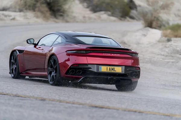 Aston Martin DBS Supperlegera 2