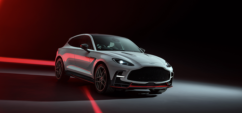 Aston Martin DBX S 10 intr
