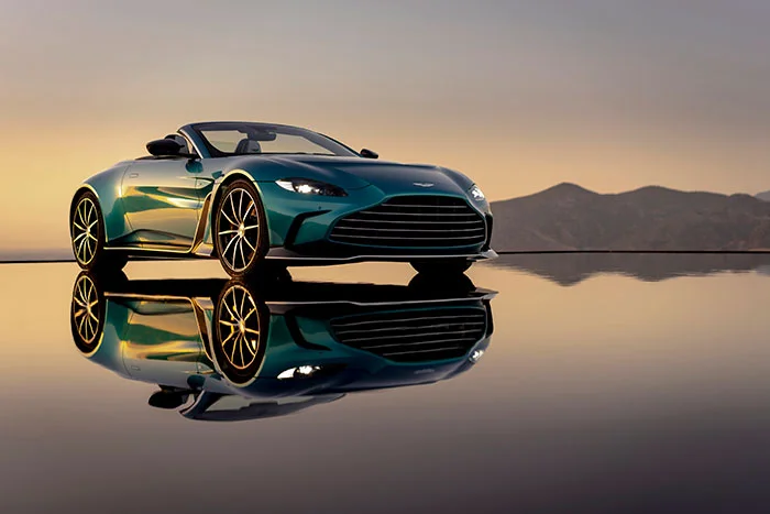 V12 Vantage Roadster 01