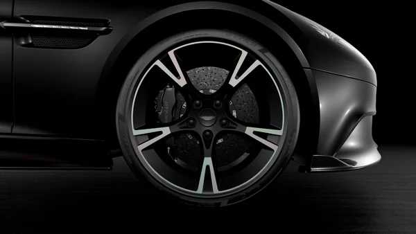 Vanquish S Ultimate06 jpg