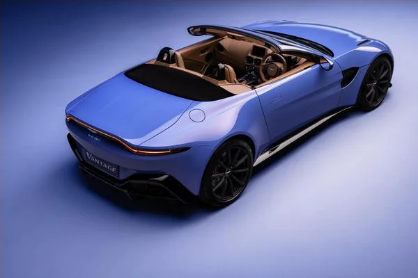 Aston Martin Vantage Roadster 06