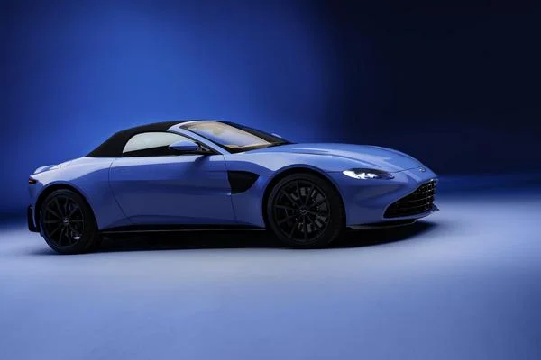 Aston Martin Vantage Roadster 15