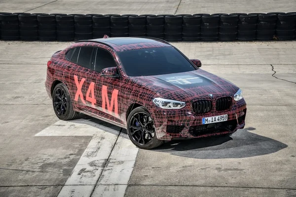 BMW X4 M 1