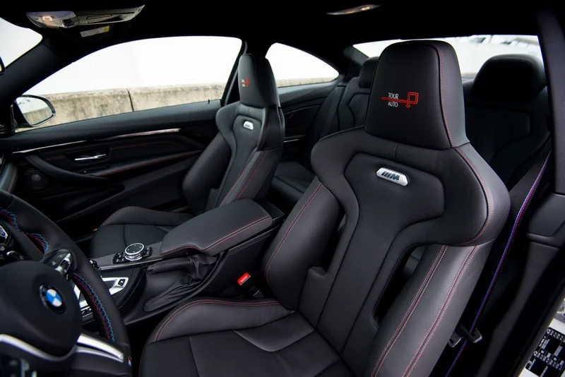 BMW M4 Coupe Tour Auto Edition 2