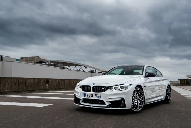 BMW M4 Coupe Tour Auto Edition 5