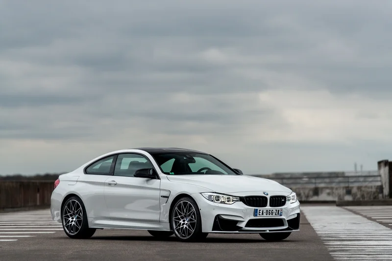 BMW M4 Coupe Tour Auto Edition 6