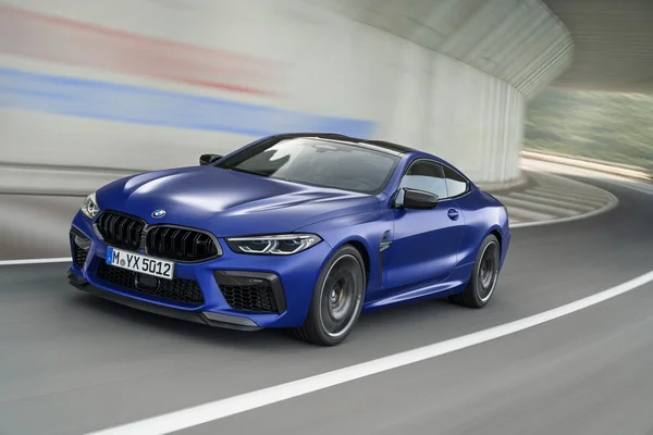 BMW M8 7