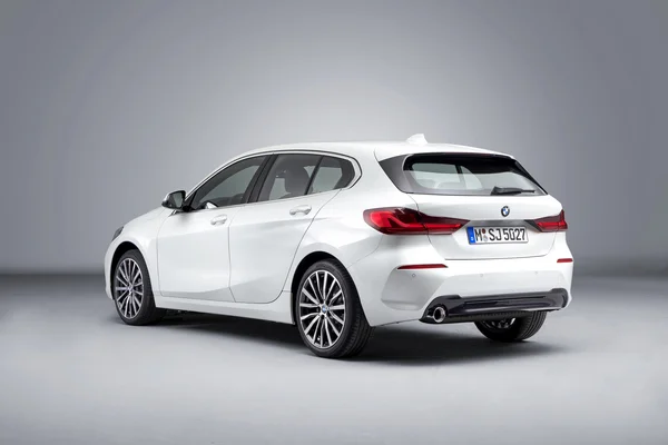 BMW Serie 1 2019 6