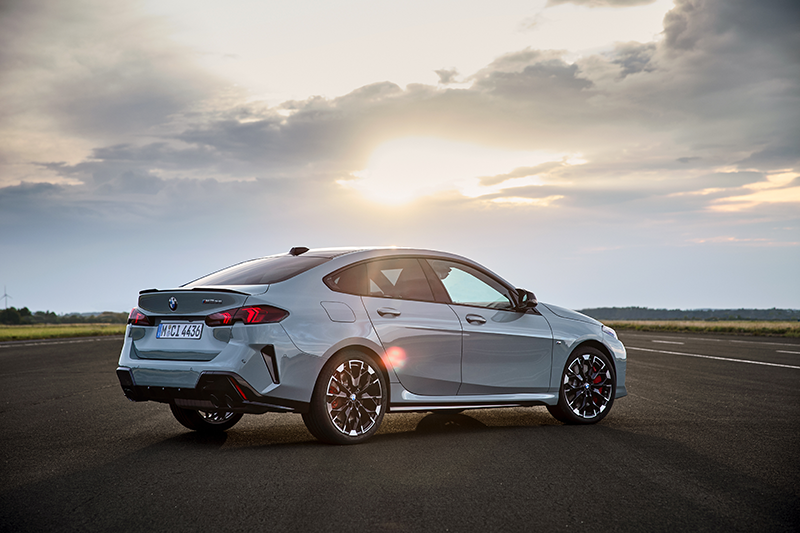 P90572412 highRes the new bmw m235 xdr copie