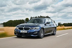 BMW Serie 3 Touring 2020 cov