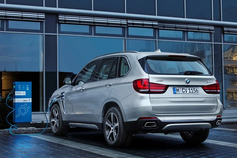 BMW X5 xDrive 40e 6