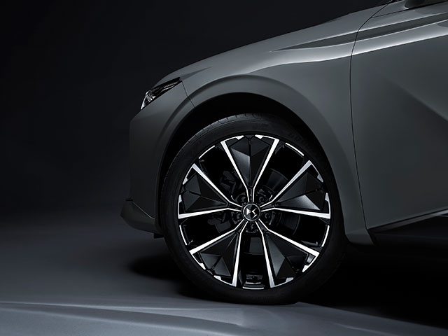 DS4 PREMIERE 6