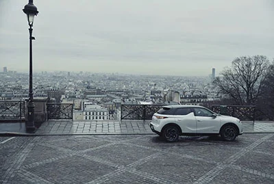 DS 3 Crossback toits de Paris intr