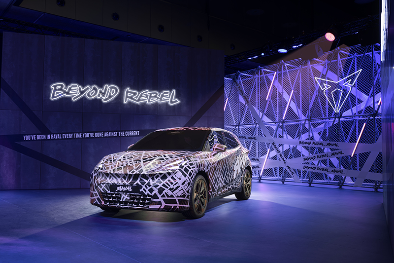 01 CUPRA Raval copie