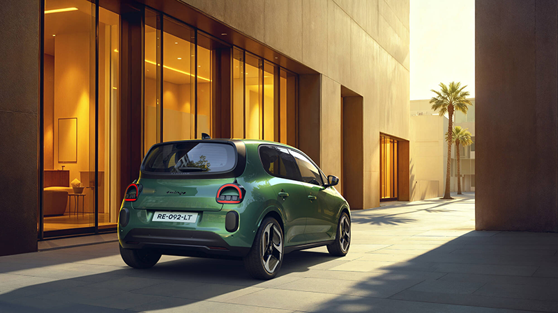 Renault Twingo E Tech electric Vert Absolu 2 copie