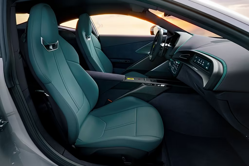 Ferrari Amalfi 2025 5 copie