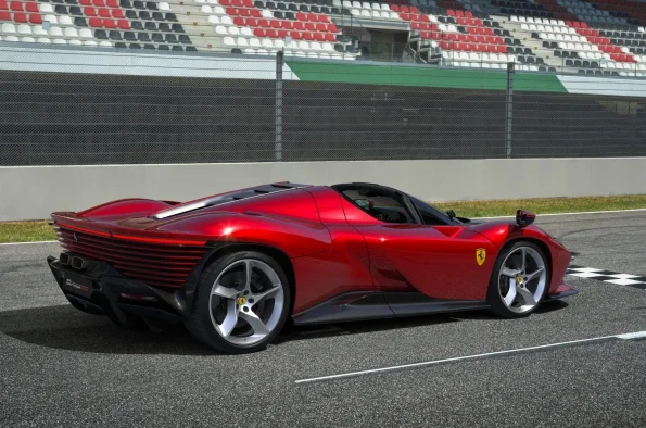 Ferrari SP3 Icona 3