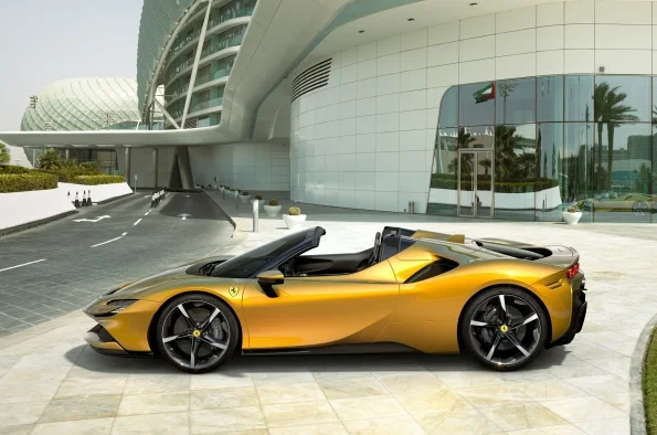 SF90 Spider 1