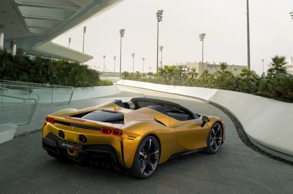 SF90 Spider 3
