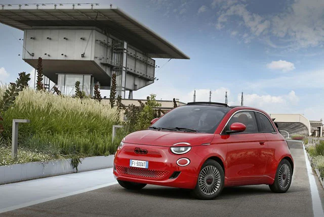 Nouvelle Fiat 500 Red 3