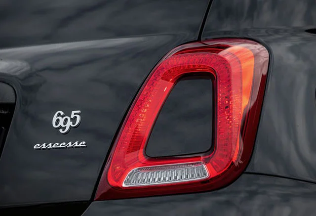 Abarth 695 Esseese 3