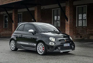 Abarth 695 Esseese intr