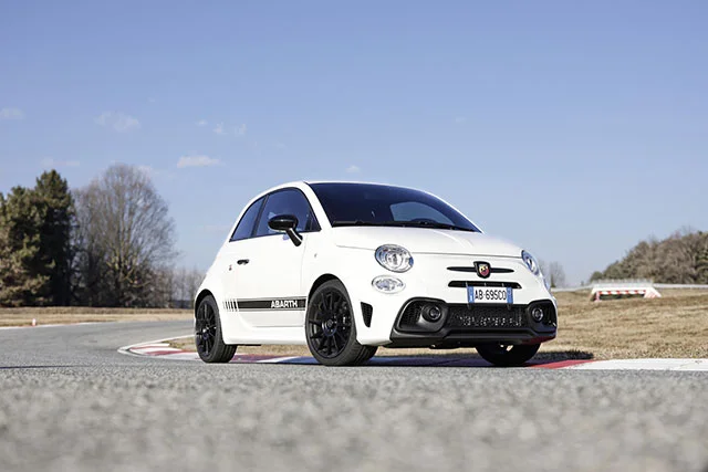 New Abarth 695 Competizione 1