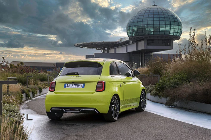 Nouvelle Abarth 500e full electrique 1