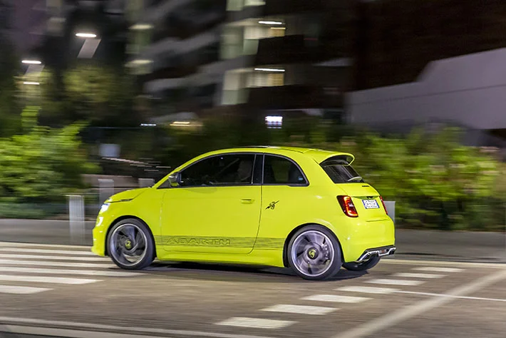 Nouvelle Abarth 500e full electrique 5