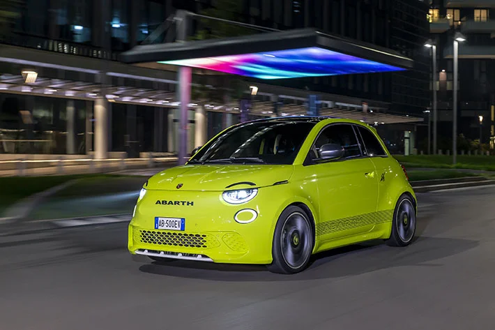 Nouvelle Abarth 500e full electrique 6
