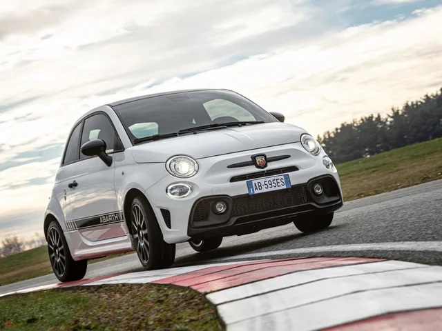 New Abarth 595 Esseesse 3