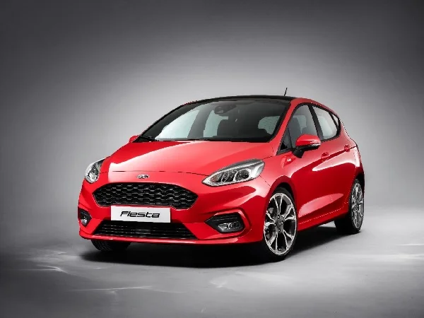 FORD FIESTA2016 ST LINE 34 FRONT 01