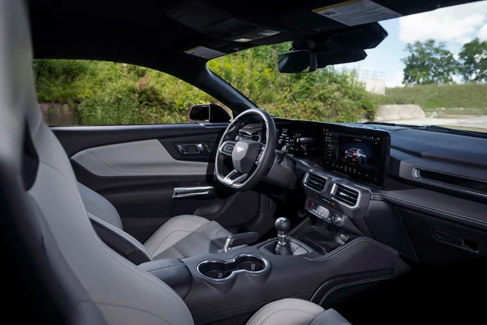 NEW FORD MUSTANG 24