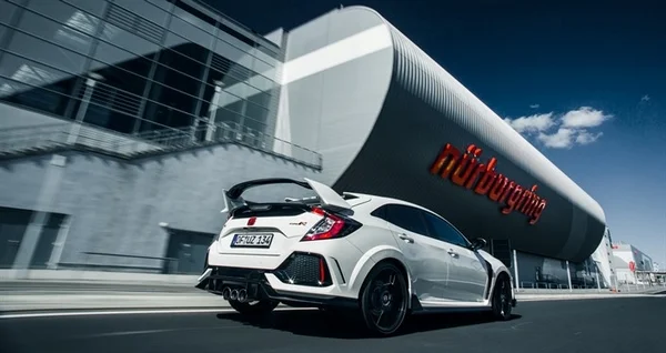 Honda Civic Type R circuit du Nururgring 2017 4