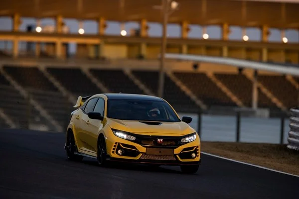 Honda Civic Type rR Suzuka 4