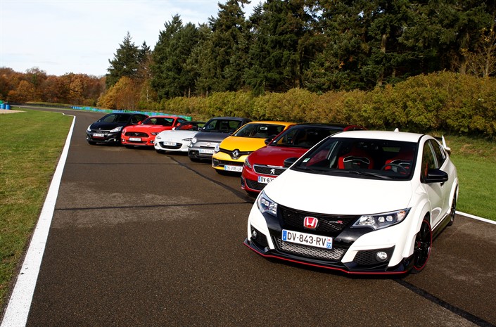 Civic Type R Sportive de l ann e Echappement 2015 4