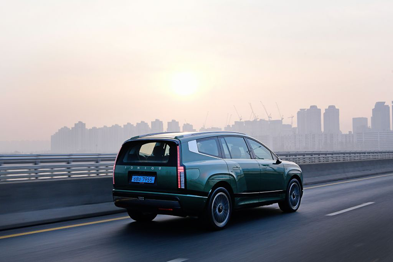 Ioniq 9 Seoul 018 wid 1024 bfc off copie
