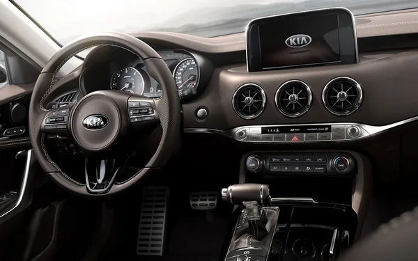 26 Kia Stinger GT Interior 3 EU Spec
