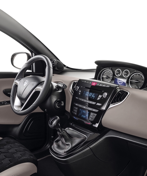 Lancia Ypsilon 2016 2