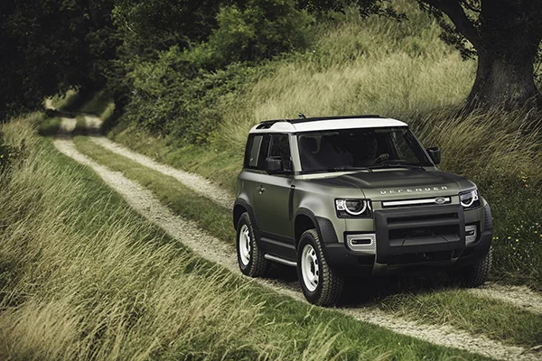 LR DEF 90 20MY Off Road 100919 34