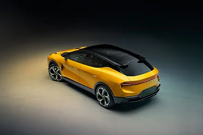 05 Lotus Eletre Yellow Studio intr