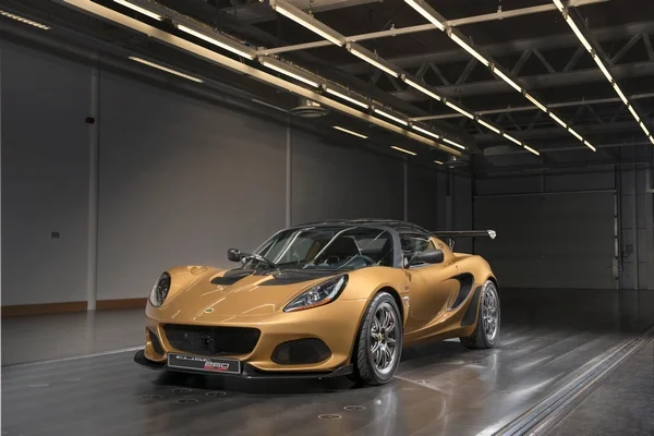 Lotus Elise Cup 260 1