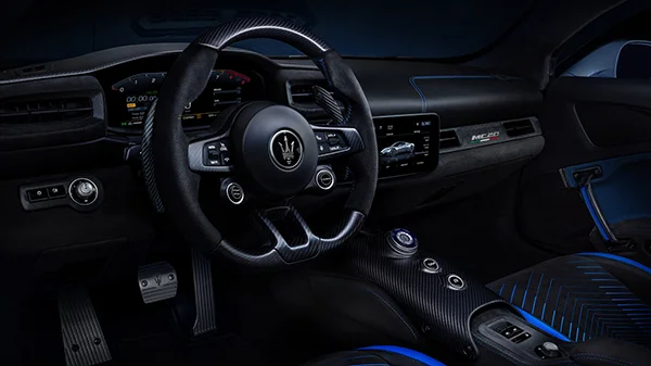 Small 16827 MaseratiMC20 interior 1