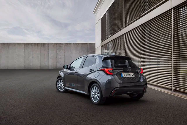 Mazda 2 Full Hybrid 2